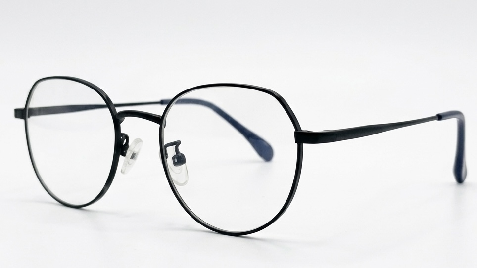 Timeless Elegance: Matte Black Geometric Round Eyeglasses