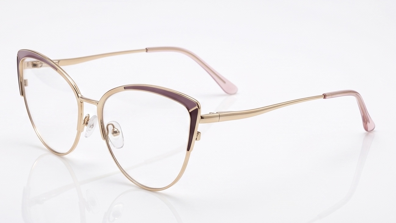 Elegant Cat-Eye Fusion: Rose Gold & Plum Sophistication