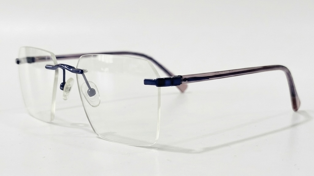 Product Description: Ultra-Light Rimless Geometric Frames